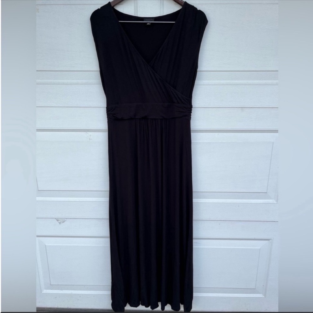 Women's Talbots black maxi dress v-neck size M